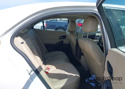 2015 Chevrolet Malibu 1Lt z USA, uszkodzony, nr VIN 1G11C5SL1FF294104